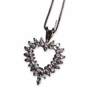 Vintage 925 Sterling Silver Cubic Zirconia Gem Heart Shaped Pendant on Necklace